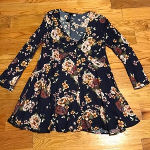 Floral dress with scoop neck